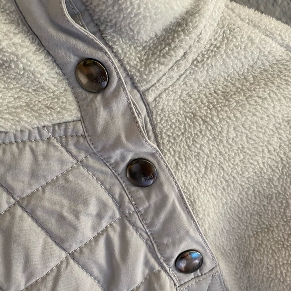 Soft pull over sweatshirt snap up collar - Picture 4 of 5